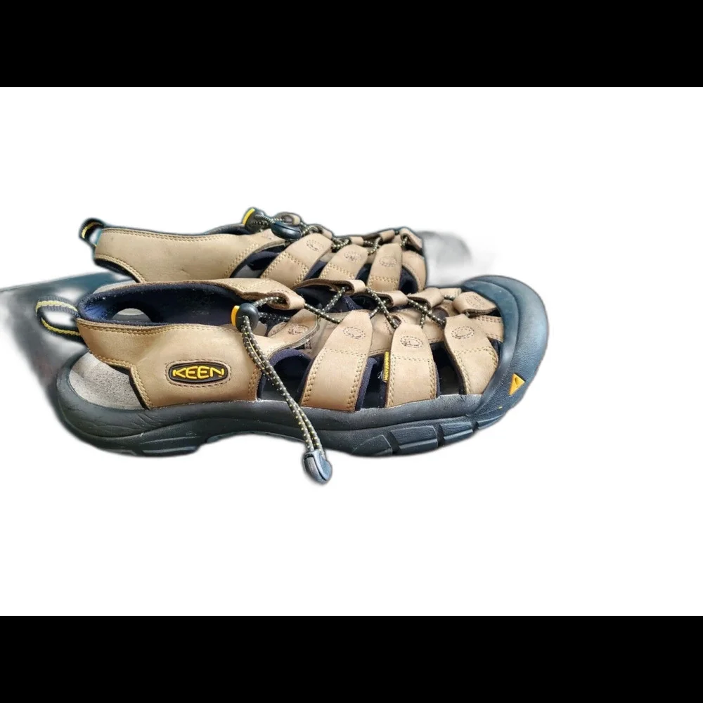 Keen Newport H2 Waterproof Sport Closed Toe Trail Hiking Sandals Mens Size 11.5